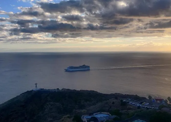 Garajau House - Sunrise To Sunset Ocean View 度假居 卡尼索